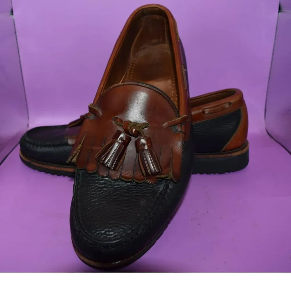 Allen Edmonds Nashua Two Toned Tasseled Leather Loafer - 10 D - Picture 4 of 5